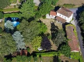 L'Oustal Chambres et Tables d'Hôtes