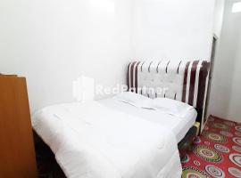 N&J Homestay Syariah Bone RedPartner，位于Watampone的酒店