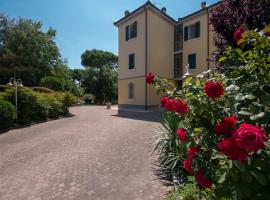 Villa Bellini Room&Breakfast，位于加里波第港的酒店