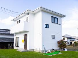 Awaji Garden House in Sumoto，位于洲本市的乡村别墅