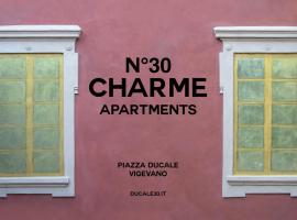 N°30 CHARME Apartments，位于维杰瓦诺的公寓