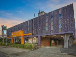 瓦南布尔中央庭院汽车旅馆，位于沃纳姆堡的酒店