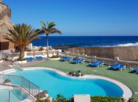 Maravillosa vivienda con piscina al lado del mar，位于La Estrella艾尔米拉多购物中心附近的酒店