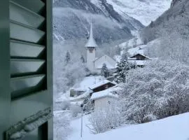 Chalet Pironnet with BEST Views, Charm and Comfort!