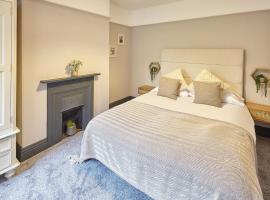 Queens Road 2 Bed apartments Central Richmond，位于里士满的酒店