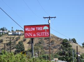 Willow Tree Inn & Suites，位于森瓦利的酒店