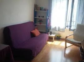 Charmant Studio near Paris 25 mins by metro Metro 2 mins away