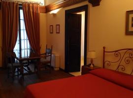 Hotel Villa Soleil，位于Colleretto Giacosa的酒店