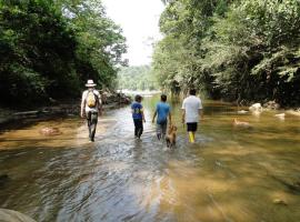 GRANDE SELVA LODGE & TOURS，位于Ahuano的酒店