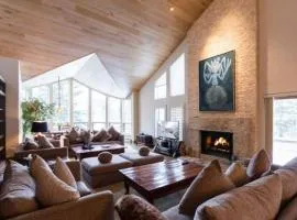 Northwoods Private Penthouse
