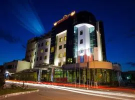 Diplomat Plaza Hotel & Resort