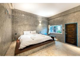 Mac Garden Resort，位于班佩的酒店
