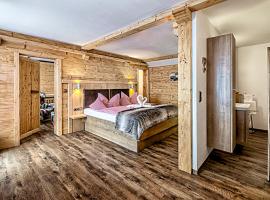 Almhotel Grünsteinblick - Adults only，位于国王湖的酒店