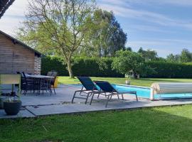 Aux p'tits bonheurs la grange，位于Neuve-Chapelle的酒店