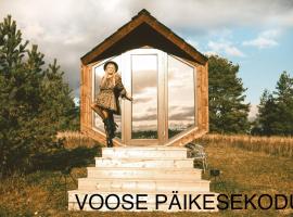 Voose Päikesekodu，位于Voose的山林小屋