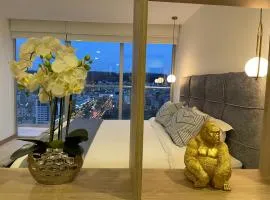 NUEVA Suite-Piso 21 Vista La Carolina @ONE Quito