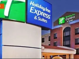 Holiday Inn Express & Suites Milwaukee NW - Park Place, an IHG Hotel