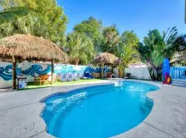 Pink Flamingo Unit, Steps to Beach, Siesta Key Village & Pet-Friendly