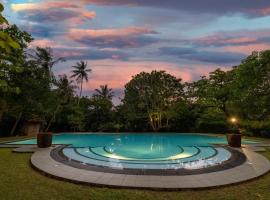 Prana Villa Unawatuna - Charming 4 bedroom Villa，位于乌纳瓦图纳的酒店