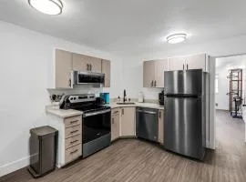 Beautiful Ski-in Ski-out Condo Located On The Eagle Point Resort! condo
