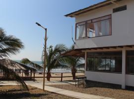 Casa de Playa Alarcon - Huacura，位于Bocapán的海滩短租房