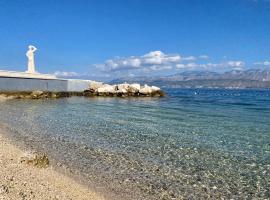 Apartment Anna - 20 m from the sea，位于波斯蒂拉的酒店