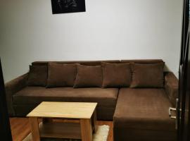 Închiriez garsoniera in Regim Hotelier Berceni-Sun Plaza，位于布加勒斯特的酒店