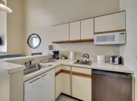 347 Edgewater Inn