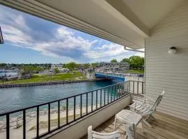 358 Edgewater Inn