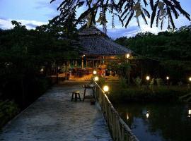 Paipunthong Resort，位于拜县的带停车场的酒店