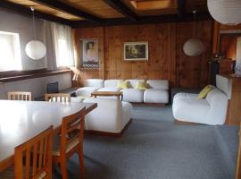 ATI Appartamento stile Chalet dell 800 nel cuore di Ortisei，位于奥蒂塞伊的酒店