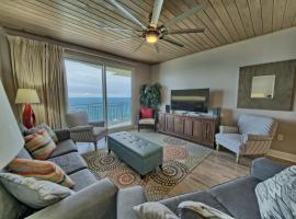 Sterling Breeze - Luxury Beach Front Condo，位于巴拿马城海滩的豪华酒店