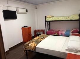 Iguazu apart hostel，位于伊瓜苏港的酒店