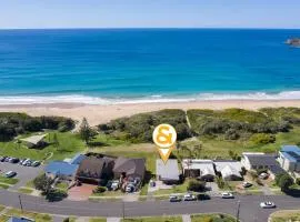 Paradise on Jones Beach Kiama - Beachfront unit with direct beach access & views