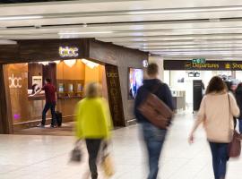 Bloc Hotel London Gatwick Airport，位于霍利的酒店