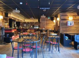 Hotel Club Nivose，位于La Morte的酒店