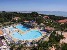 Belambra Clubs Presqu'île De Giens - Riviera Beach Club，位于耶尔的度假村