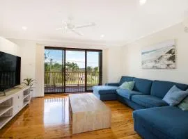 Sunsets Pet Friendly 10 Mins Walk to Beach