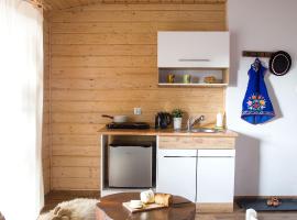 Miedzy Owcami，位于斯洛莫夫采维日奈的自助式住宿