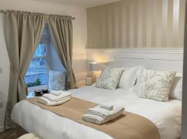 JT Abergwaun hotel，位于菲什加德的酒店