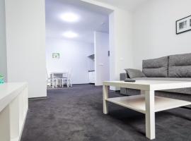 Rakhiv Hotel & Apartments，位于拉希夫的酒店