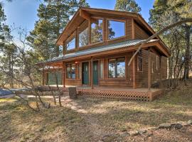 Pagosa Lakes Mountain Hideout with Community Perks!，位于帕戈萨斯普林斯的酒店