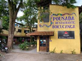 Pousada Boiçucanga a 30m da praia，位于博西坎加的酒店
