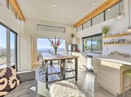 Luxe, Modern Studio with Sweeping City Views!