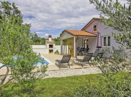 Natascha in Pamići - Haus für 6 Personen，位于泽敏的酒店
