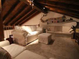 Villetta Periax - Affitti Brevi Italia，位于尚波吕克的度假屋