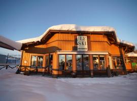 Le Ski Lodge & Steakhouse，位于StorlienSlalomliften 1附近的酒店
