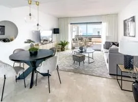 DJC - Modern 2 bedroom apartment close to beach