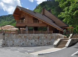 MB特拉汽车旅馆，位于Ðurđevića Tara的酒店