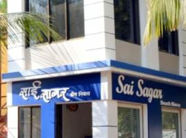 Sai Sagar Beach Niwas，位于马尔万的酒店